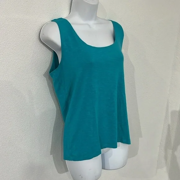 Chico’s Tank Size 1 - Picture 2 of 5